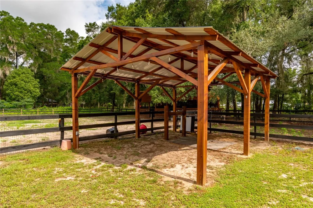 2735 NE 127TH PLACE Anthony, FL 32617