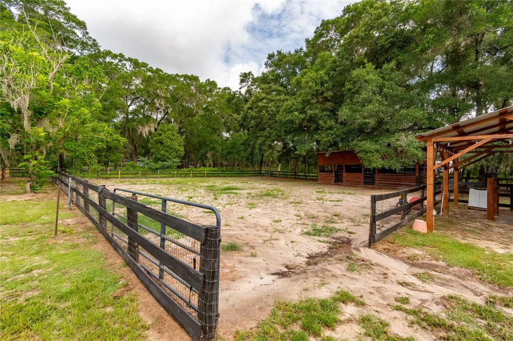2735 NE 127TH PLACE Anthony, FL 32617