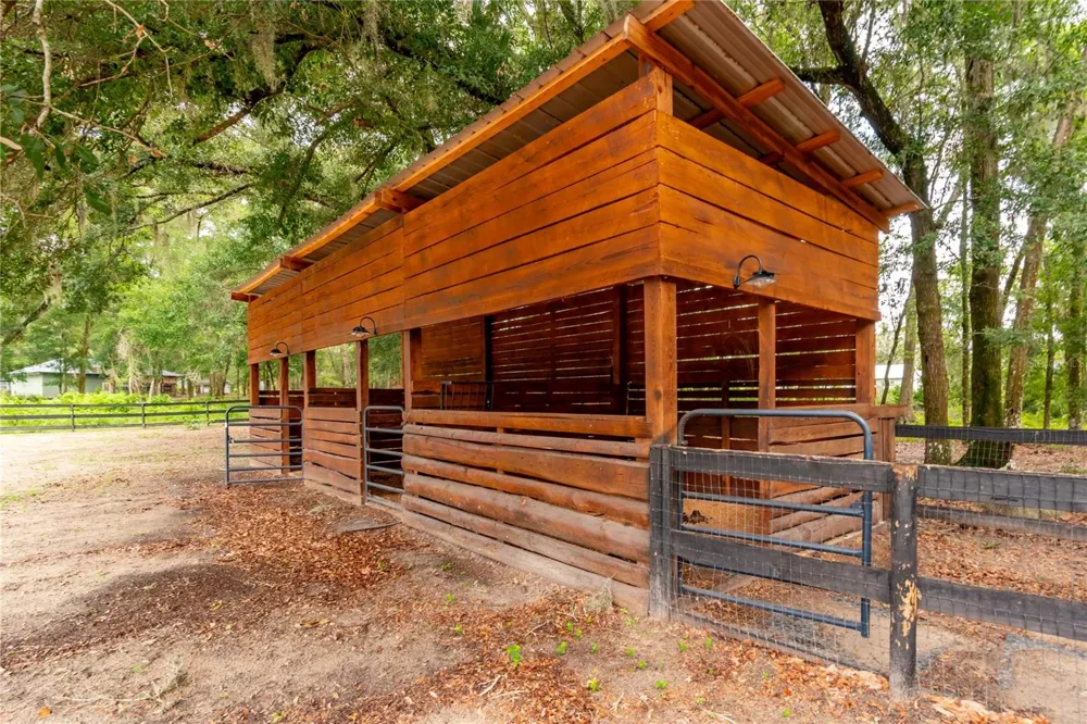 2735 NE 127TH PLACE Anthony, FL 32617