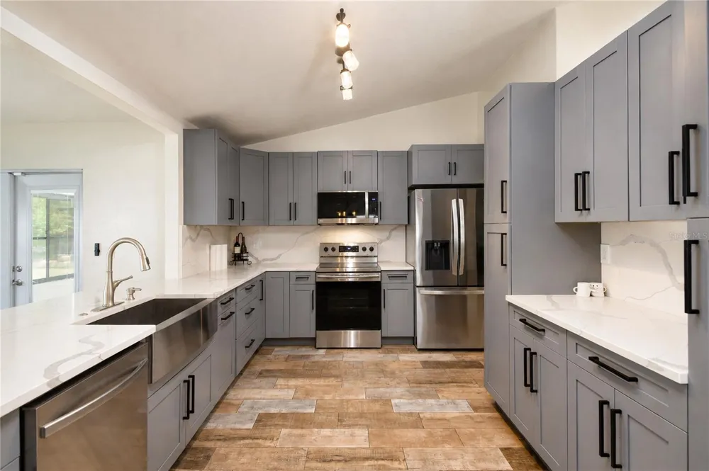 2735 NE 127TH PLACE Anthony, FL 32617