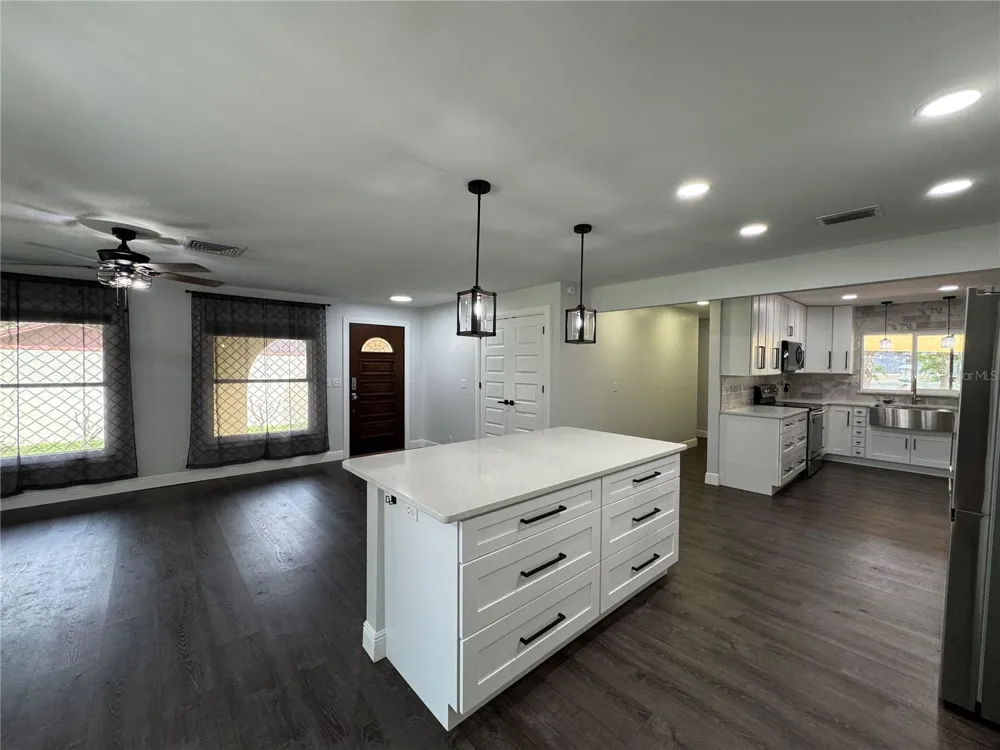 1809 STELLA COURT Lakeland, FL 33813