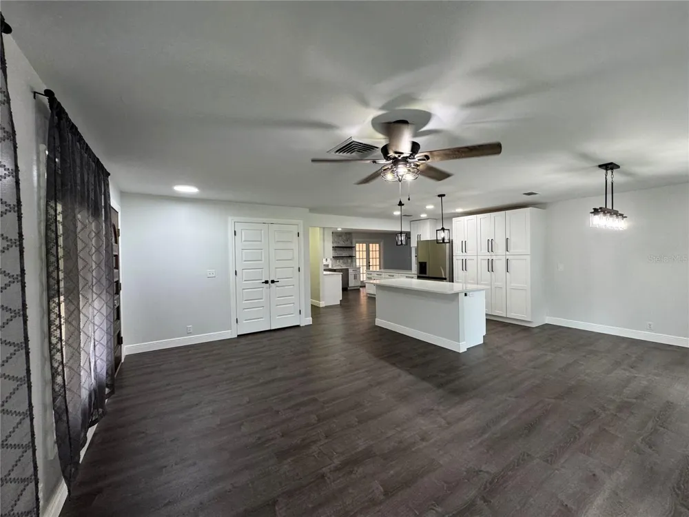 1809 STELLA COURT Lakeland, FL 33813