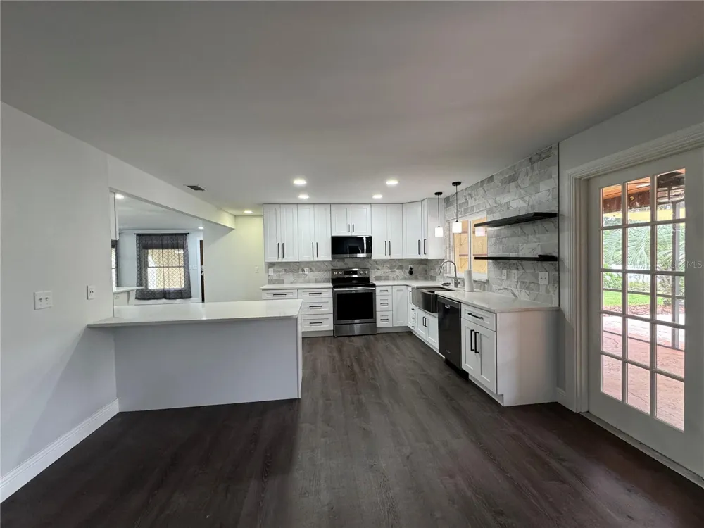 1809 STELLA COURT Lakeland, FL 33813