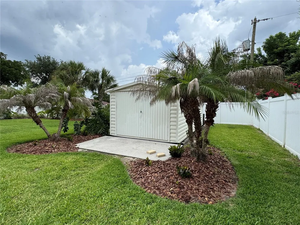 1809 STELLA COURT Lakeland, FL 33813