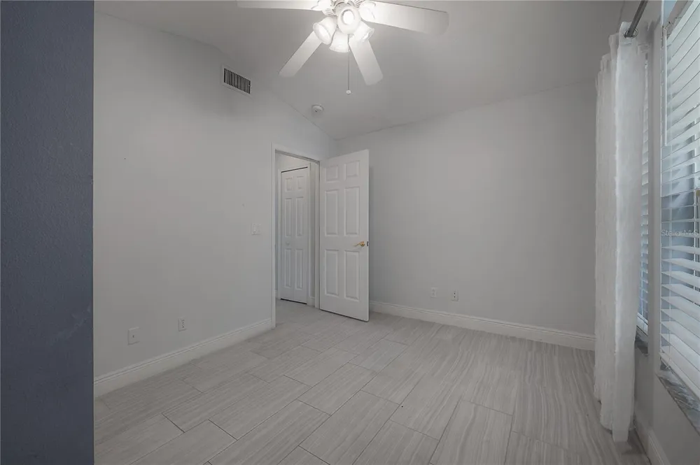 11820 EASTHAMPTON DRIVE Tampa, FL 33626