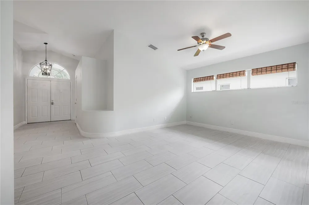 11820 EASTHAMPTON DRIVE Tampa, FL 33626