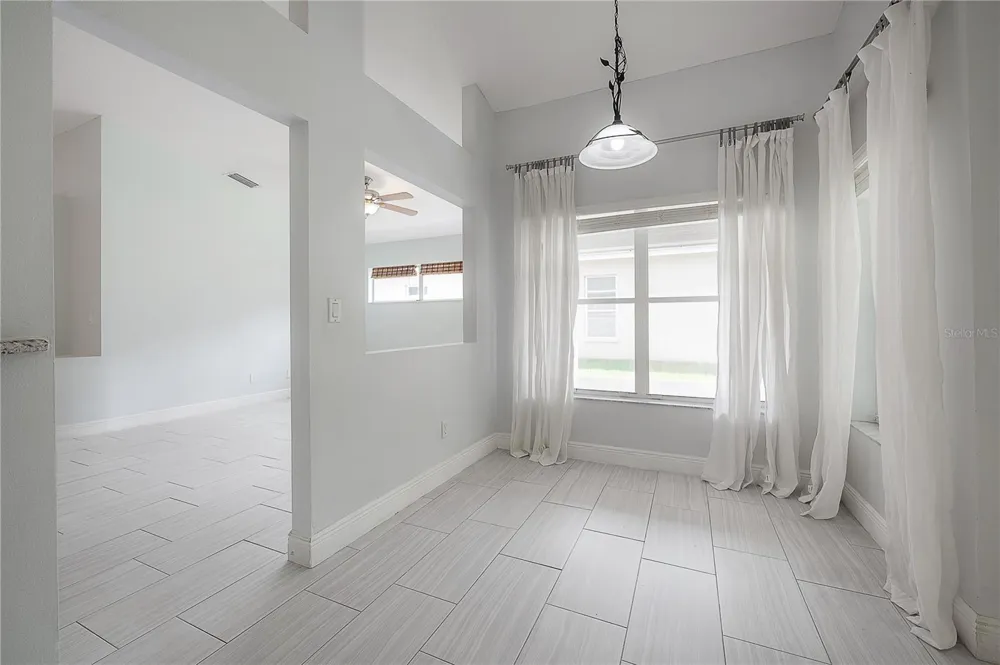 11820 EASTHAMPTON DRIVE Tampa, FL 33626