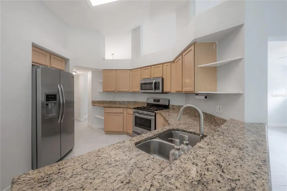 11820 EASTHAMPTON DRIVE Tampa, FL 33626