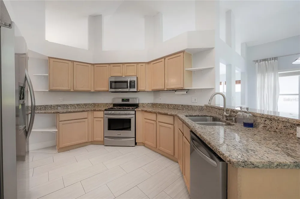 11820 EASTHAMPTON DRIVE Tampa, FL 33626