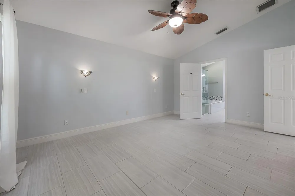 11820 EASTHAMPTON DRIVE Tampa, FL 33626