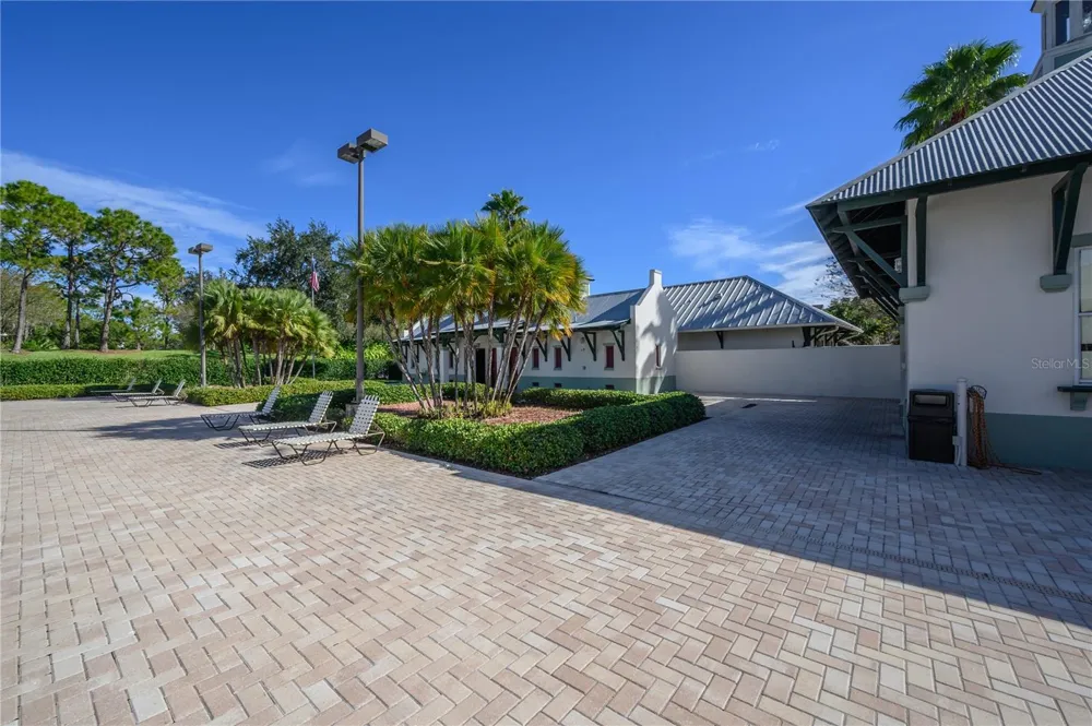 11820 EASTHAMPTON DRIVE Tampa, FL 33626