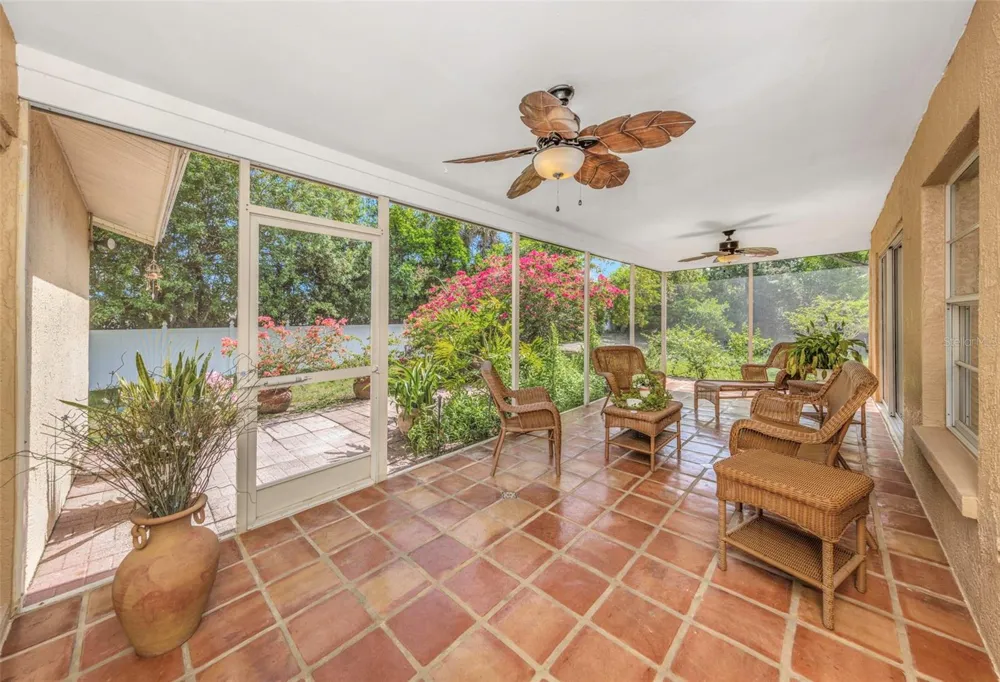 2437 HAWK AVENUE Palm Harbor, FL 34683