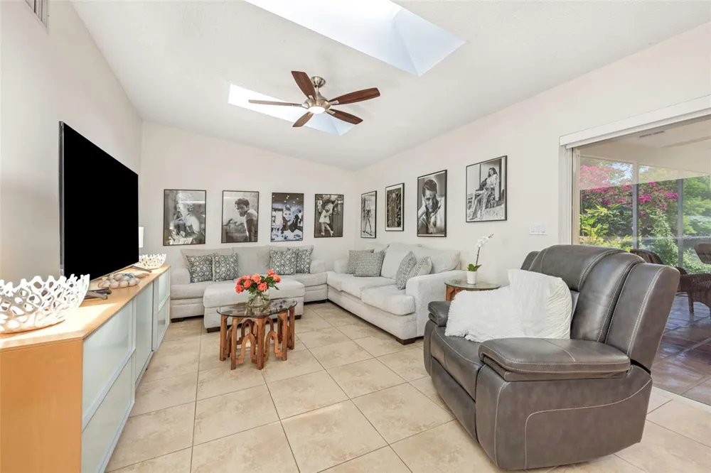 2437 HAWK AVENUE Palm Harbor, FL 34683