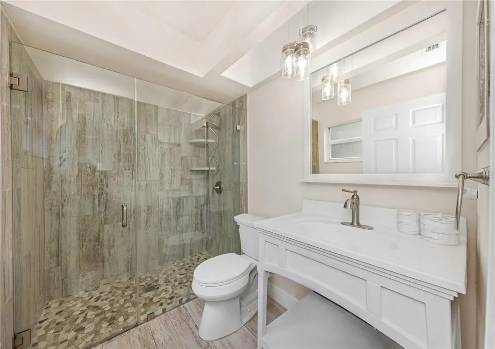2437 HAWK AVENUE Palm Harbor, FL 34683
