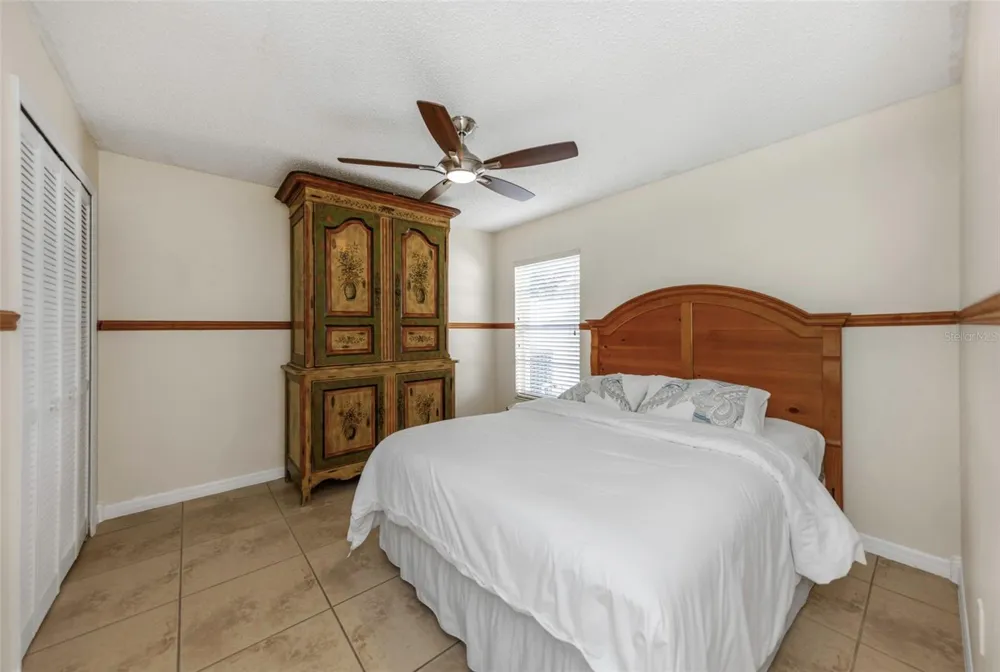2437 HAWK AVENUE Palm Harbor, FL 34683