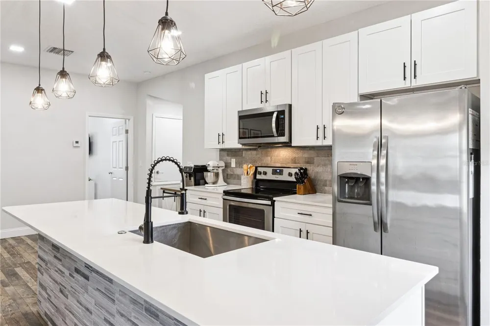 945 GORDON AVENUE Bartow, FL 33830