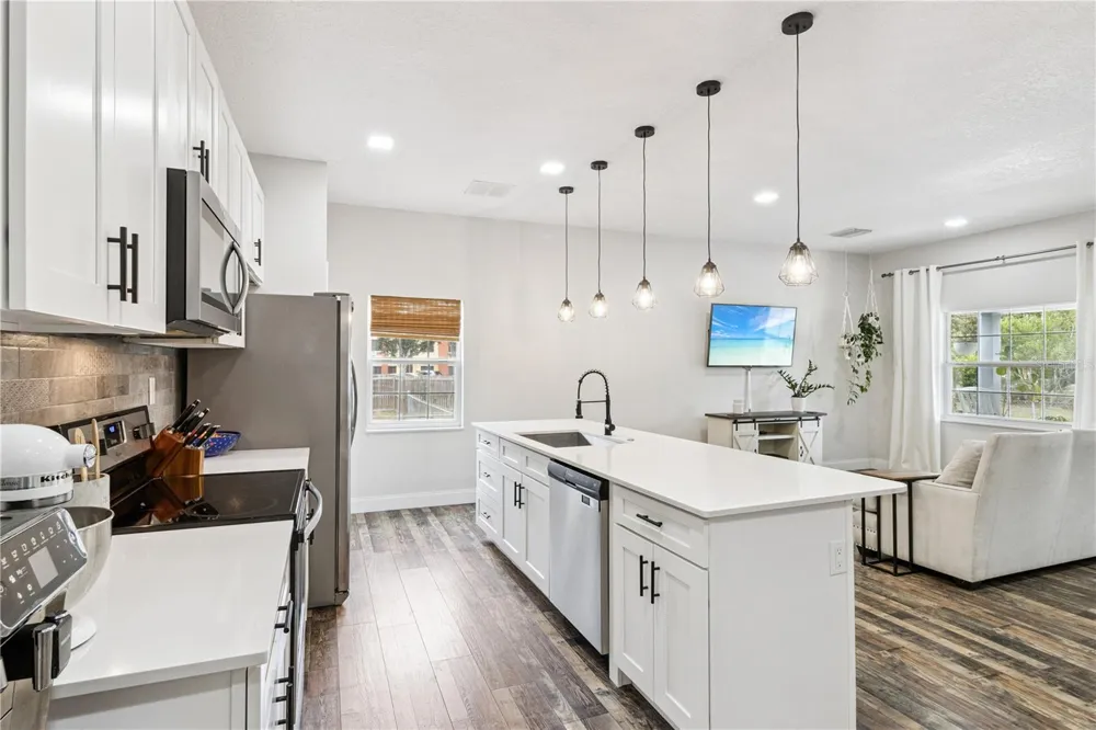 945 GORDON AVENUE Bartow, FL 33830