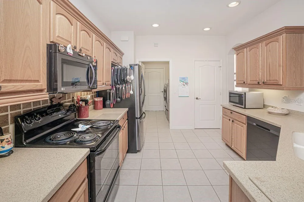 2860 SUNCOAST LAKES BOULEVARD Port Charlotte, FL 33980