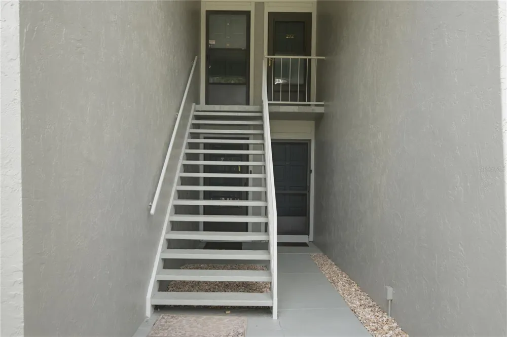 314 PALM COAST PARKWAY NE #202 Palm Coast, FL 32137