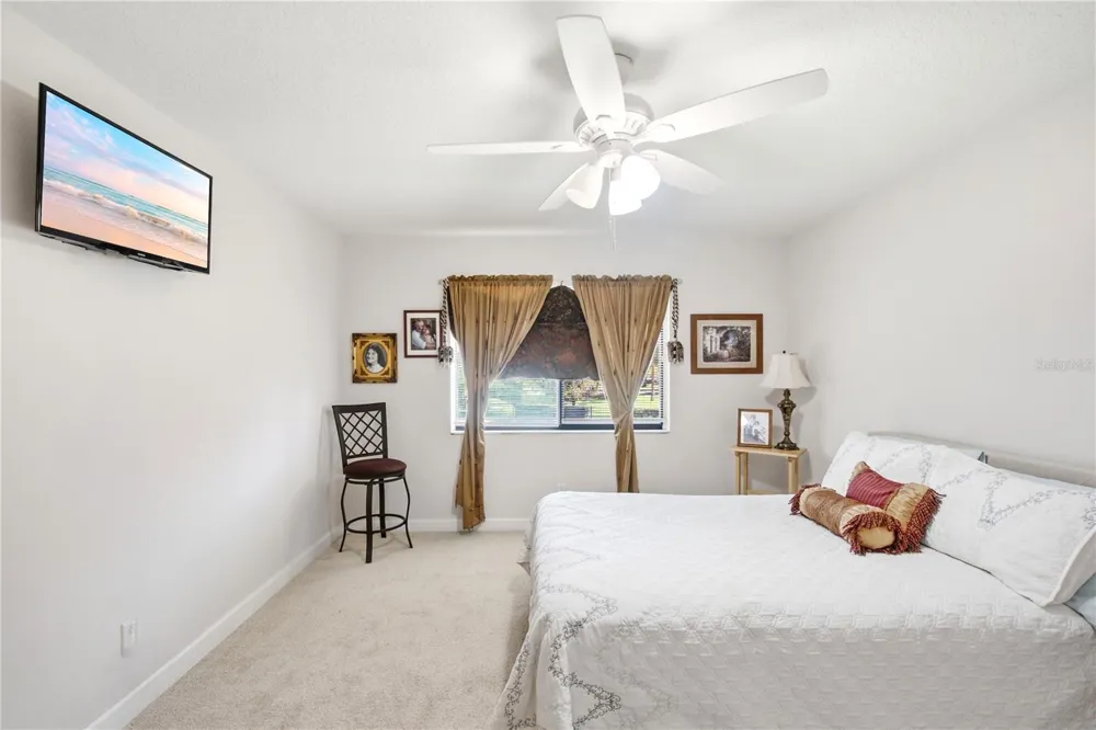 314 PALM COAST PARKWAY NE #202 Palm Coast, FL 32137