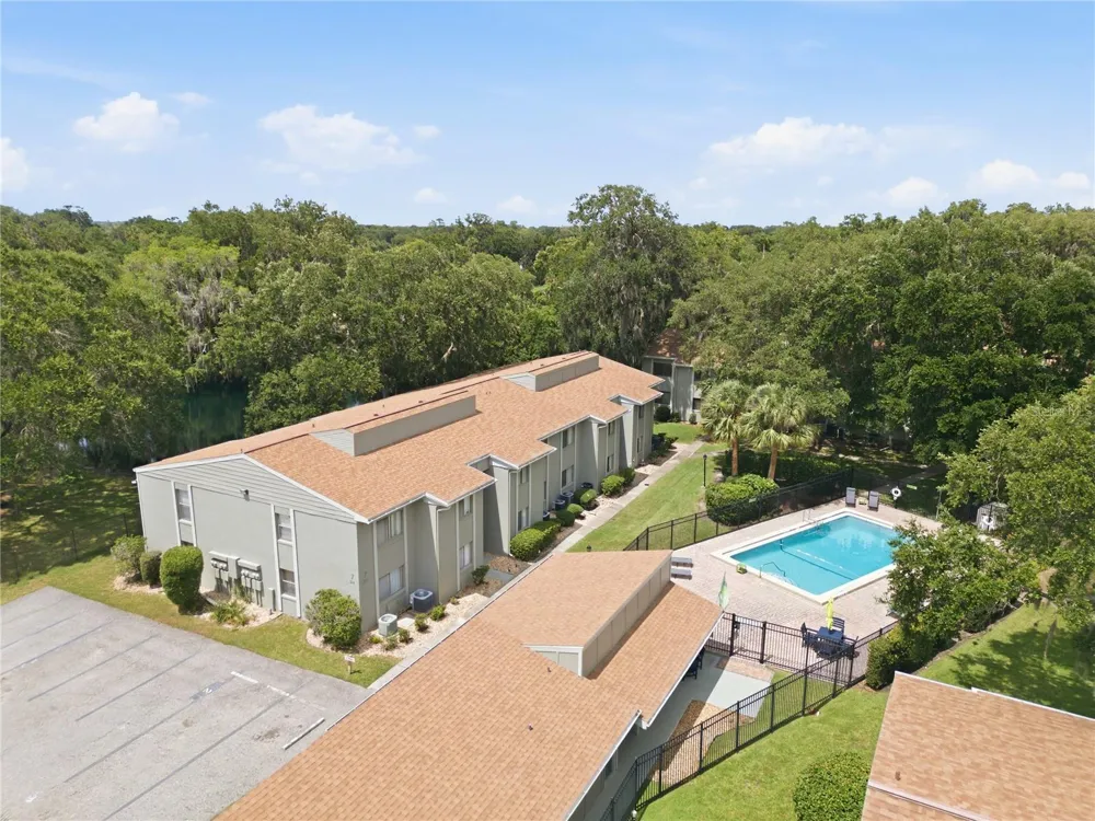 314 PALM COAST PARKWAY NE #202 Palm Coast, FL 32137