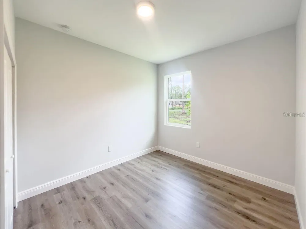 1580 EAST PARKWAY Deland, FL 32724