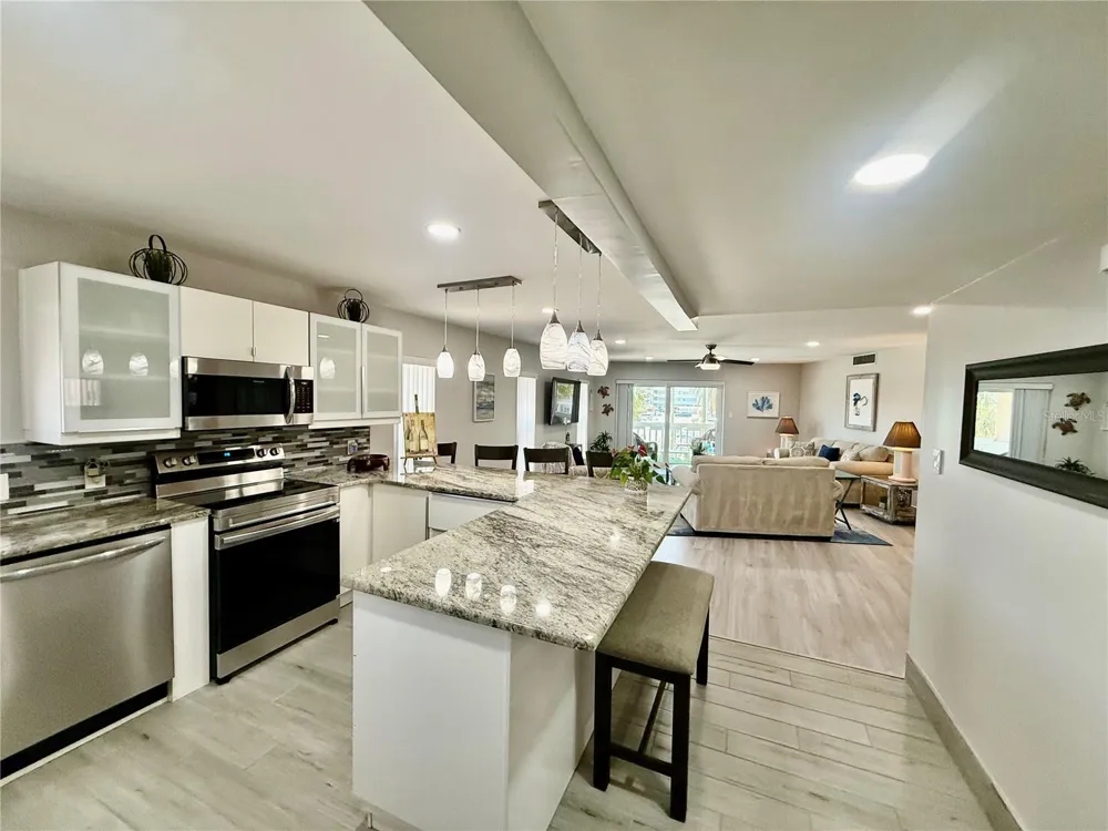 7003 SUNSET WAY #8 St Pete Beach, FL 33706