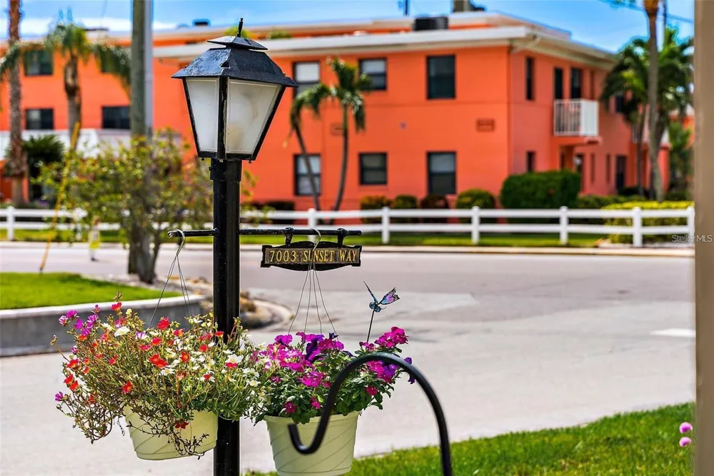 7003 SUNSET WAY #8 St Pete Beach, FL 33706