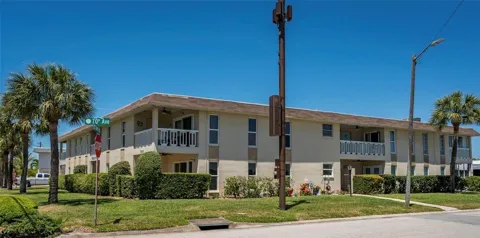 7003 SUNSET WAY #8