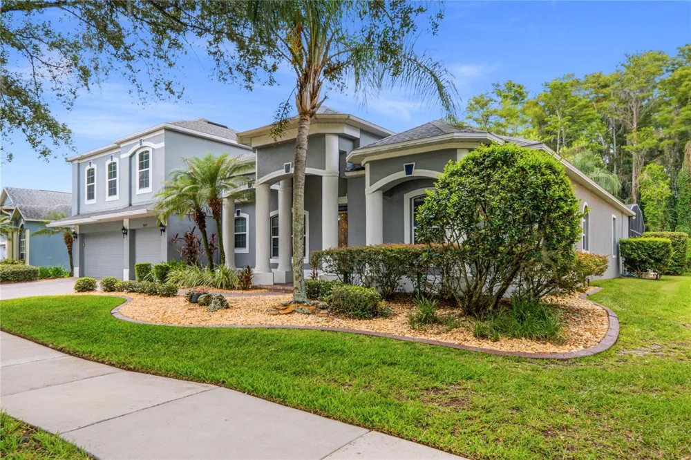 5977 LAKE MELROSE DRIVE Orlando, FL 32829