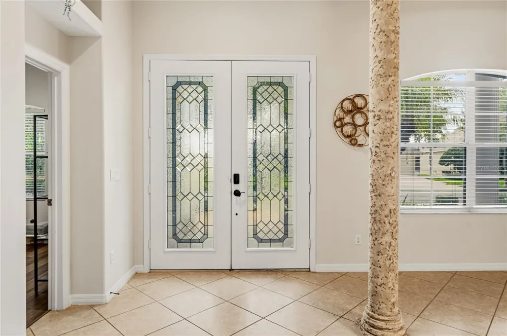 5977 LAKE MELROSE DRIVE Orlando, FL 32829