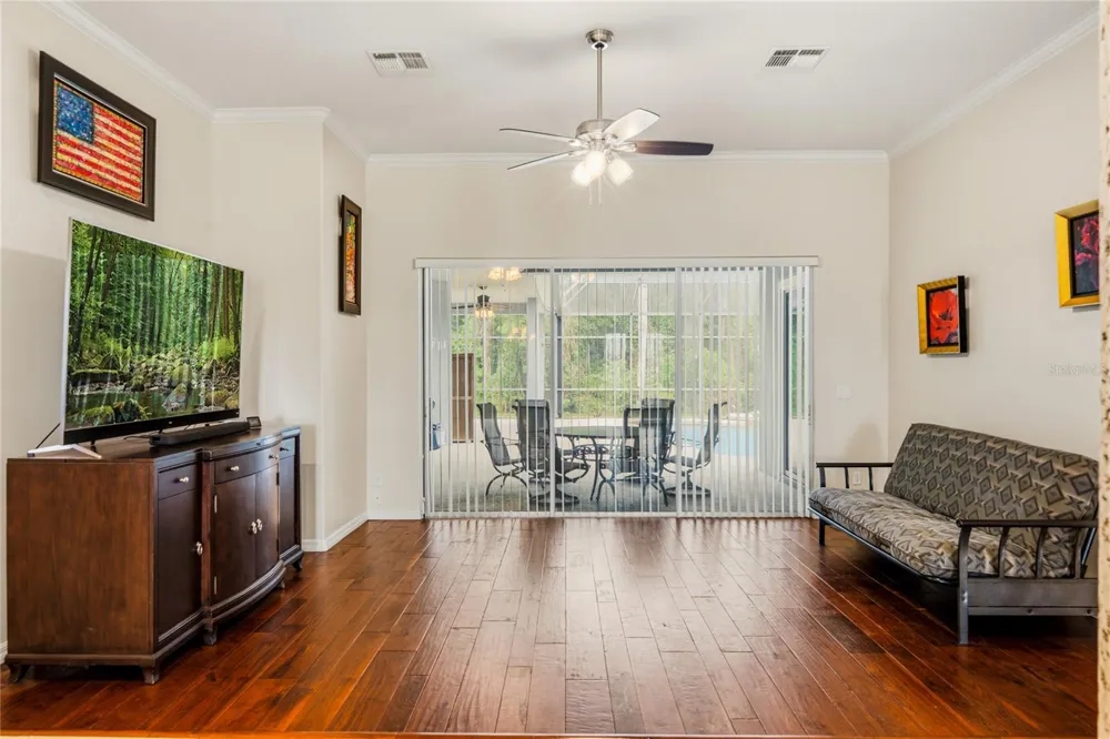 5977 LAKE MELROSE DRIVE Orlando, FL 32829