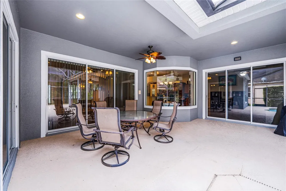 5977 LAKE MELROSE DRIVE Orlando, FL 32829