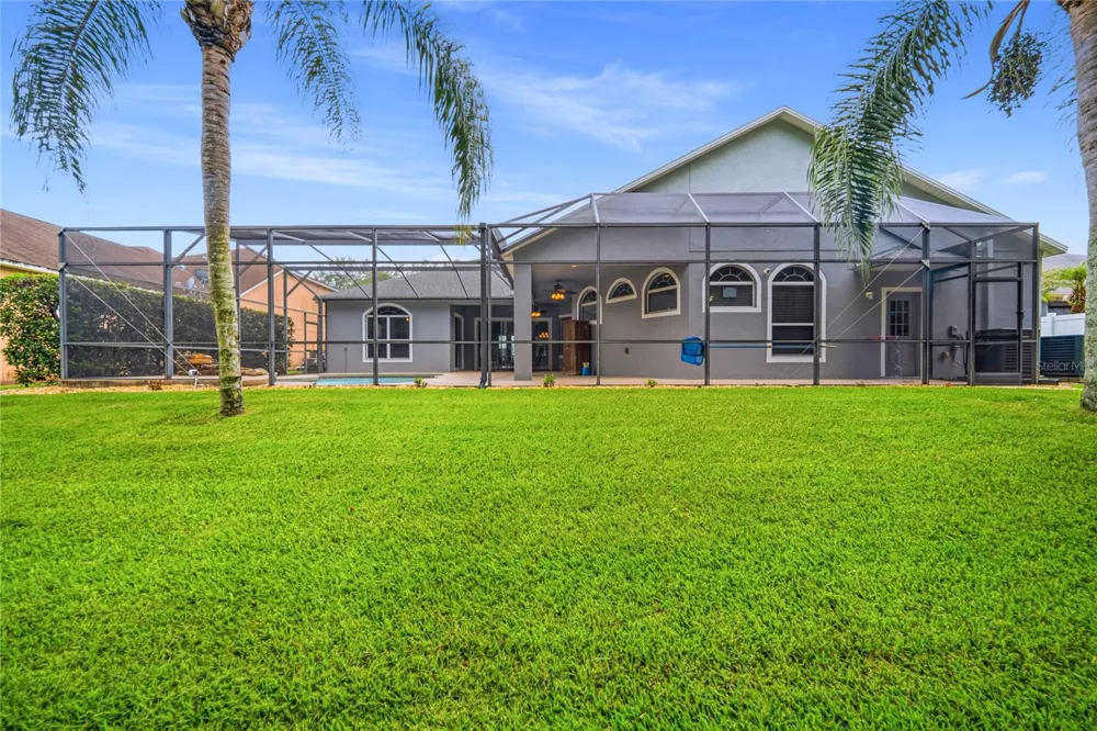 5977 LAKE MELROSE DRIVE Orlando, FL 32829