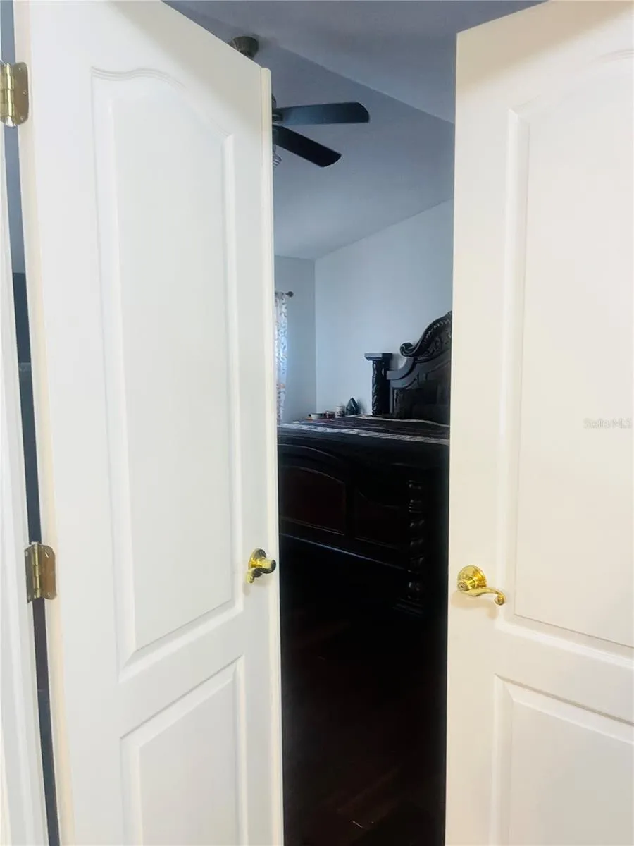 4015 LAKESIDE RESERVE LANE Orlando, FL 32810