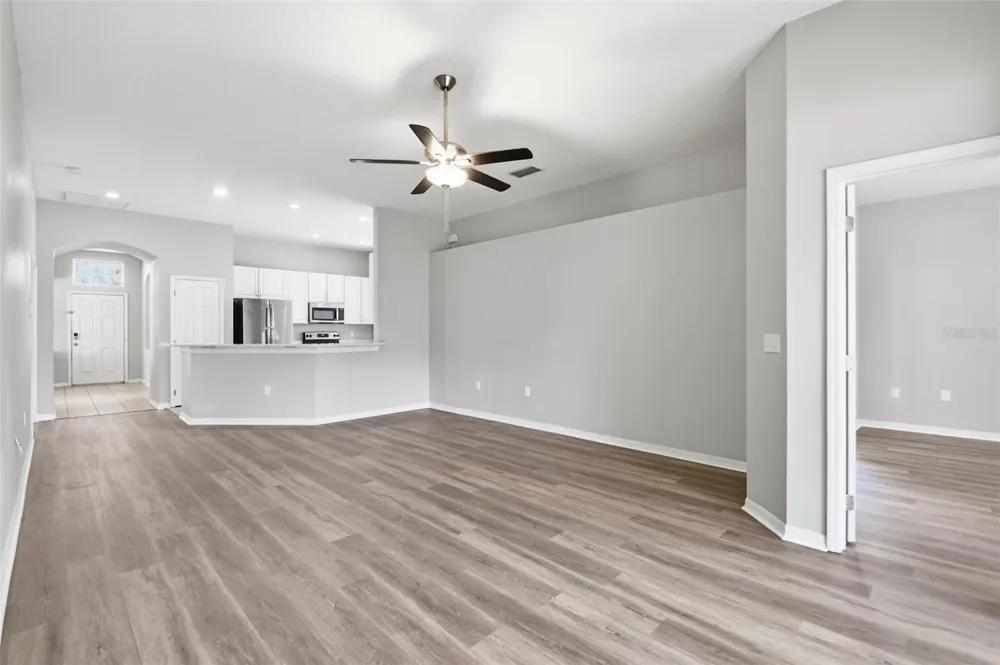 427 FERN GULLEY DRIVE Seffner, FL 33584