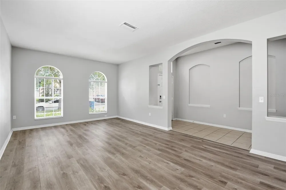 427 FERN GULLEY DRIVE Seffner, FL 33584