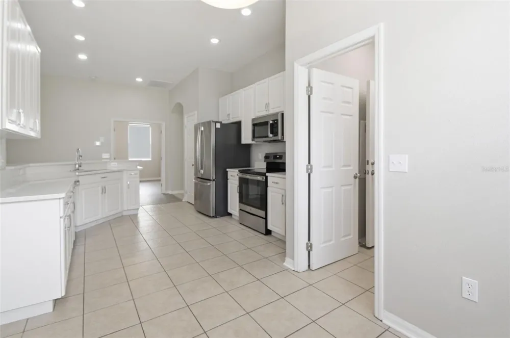427 FERN GULLEY DRIVE Seffner, FL 33584