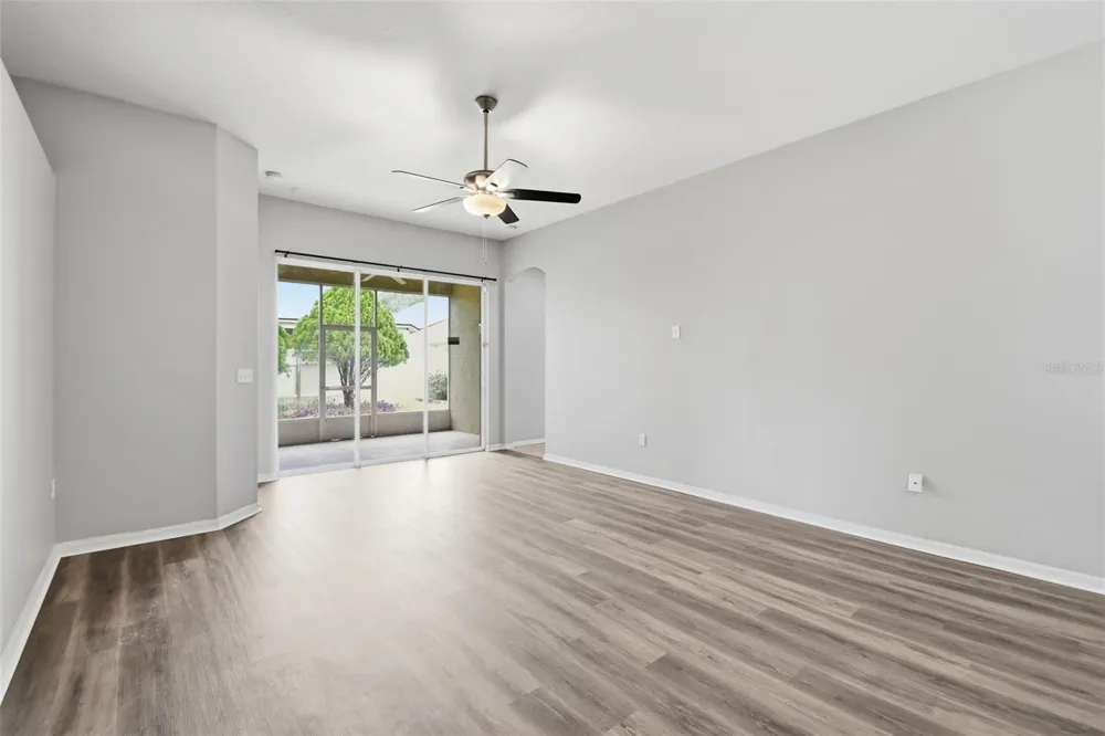 427 FERN GULLEY DRIVE Seffner, FL 33584