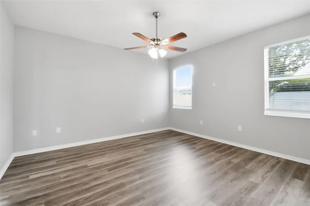 427 FERN GULLEY DRIVE Seffner, FL 33584
