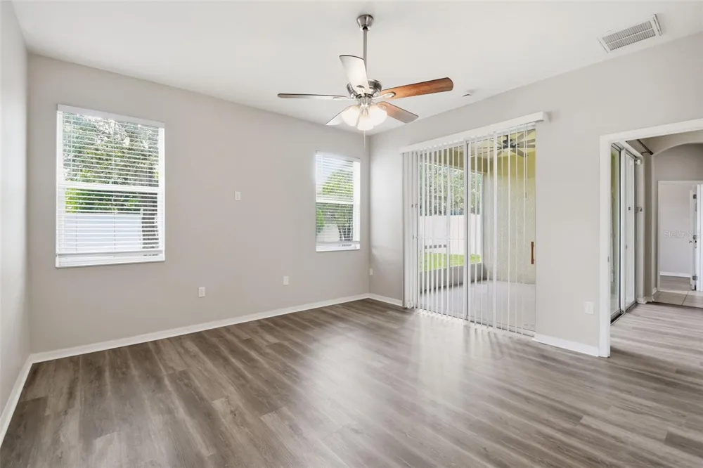 427 FERN GULLEY DRIVE Seffner, FL 33584