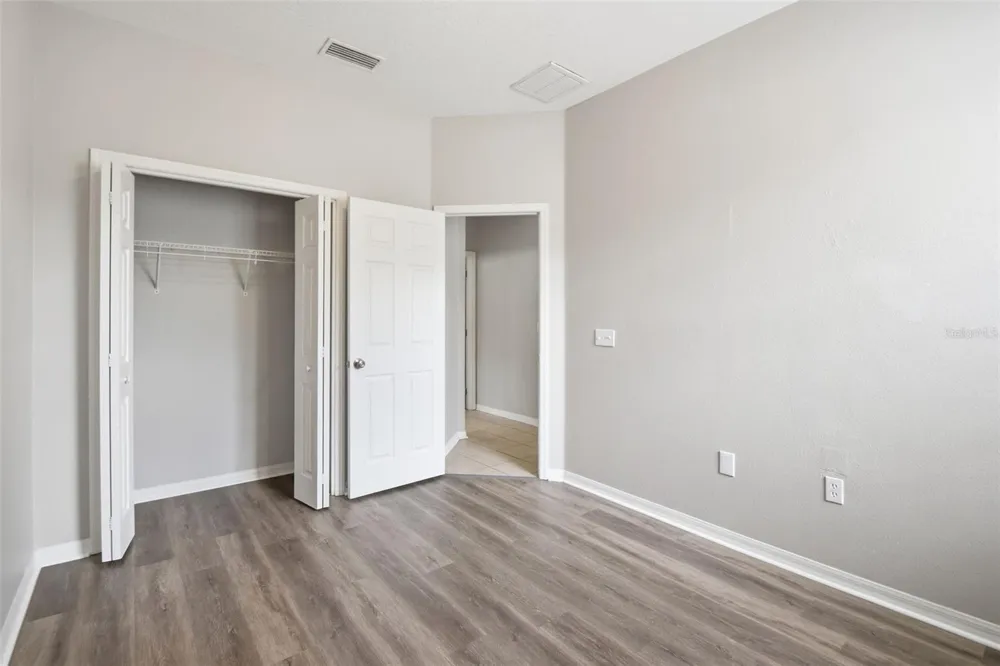 427 FERN GULLEY DRIVE Seffner, FL 33584
