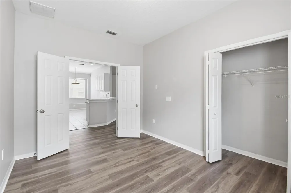 427 FERN GULLEY DRIVE Seffner, FL 33584