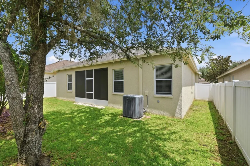 427 FERN GULLEY DRIVE Seffner, FL 33584