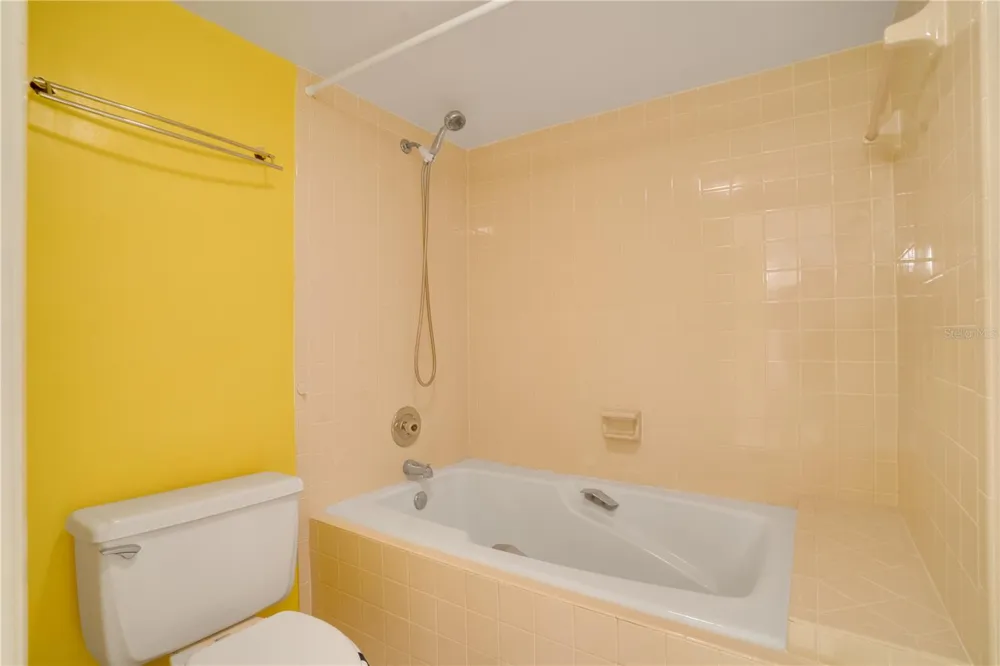 5940 PELICAN BAY PLAZA S #504 St Petersburg, FL 33707