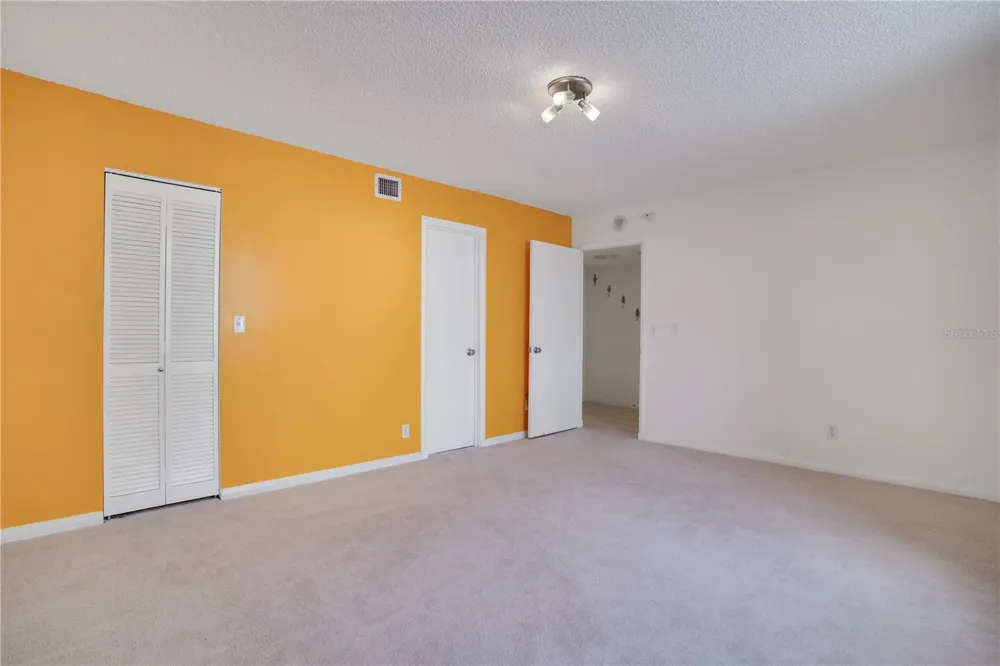 5940 PELICAN BAY PLAZA S #504 St Petersburg, FL 33707