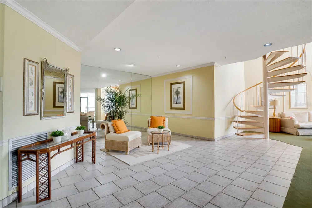 5940 PELICAN BAY PLAZA S #504 St Petersburg, FL 33707