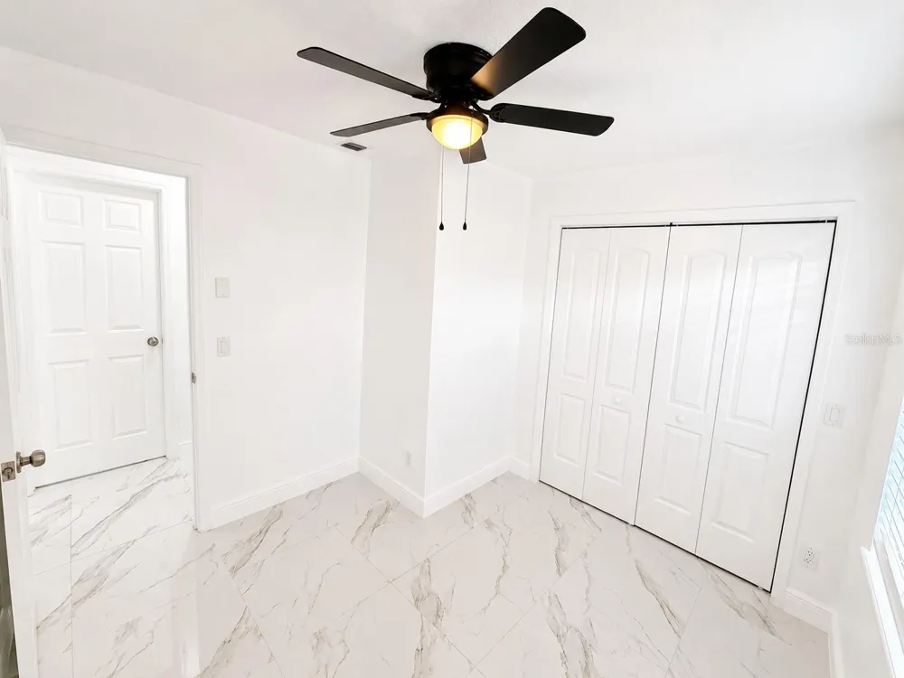 907 VALENTINA DRIVE Dundee, FL 33838