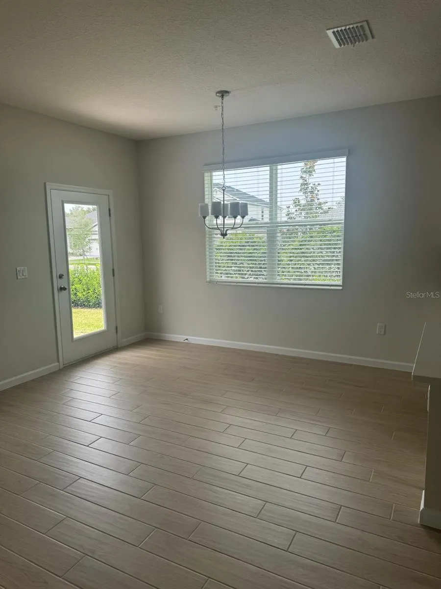 564 POTHOS STREET Apopka, FL 32703