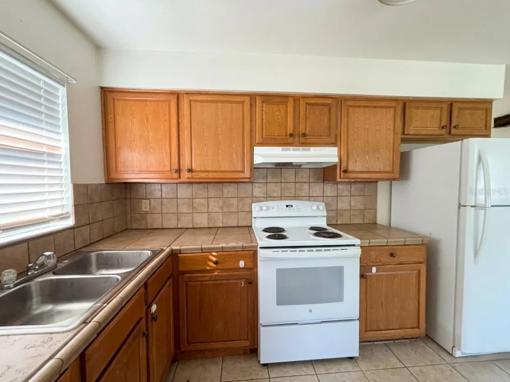 1240 JOSEPHINE STREET Lakeland, FL 33815
